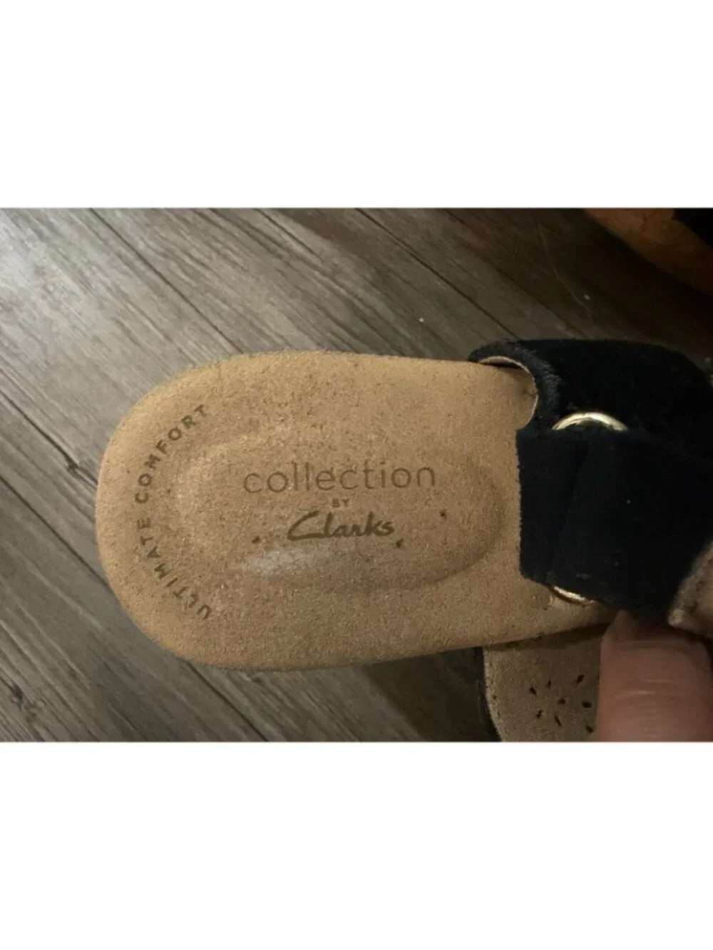 Clarks Women's Giselle Bay Wedge Sandal Black Suede Open Toe Laser Cut US Sz 8